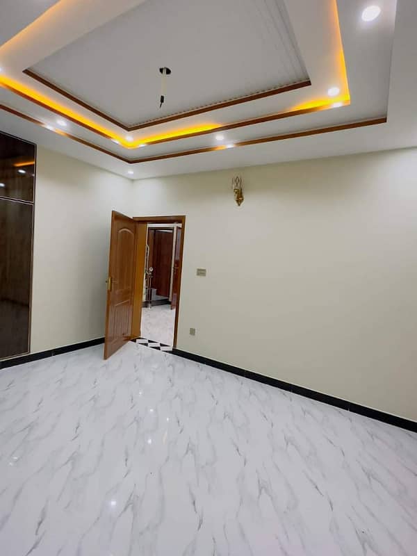 BRAND NEW 5 MARLA HOUSE AVALIABLE FOR RENT SECTOR E BLOCK RAFI JINNAH NISHTER BAHRIA TOWN LAHORE 7