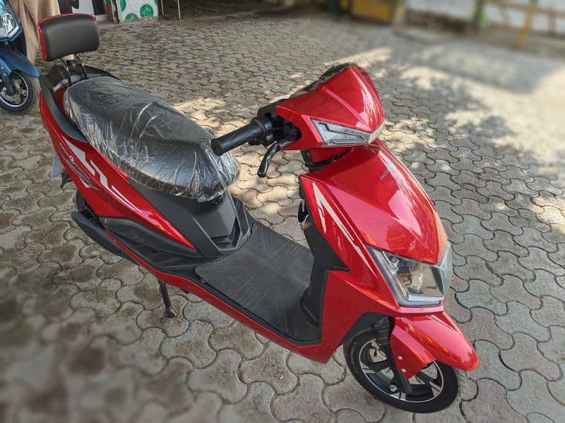 pakzon electric scooty 1