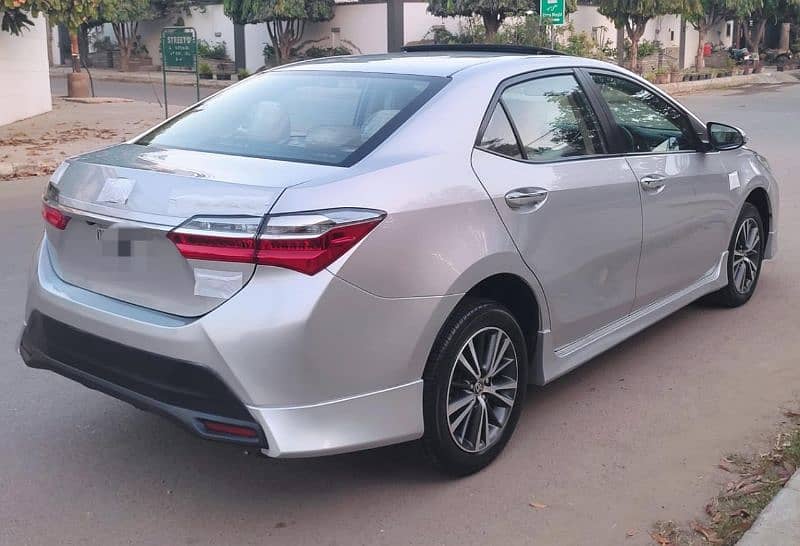 Toyota Corolla Altis 2022 5