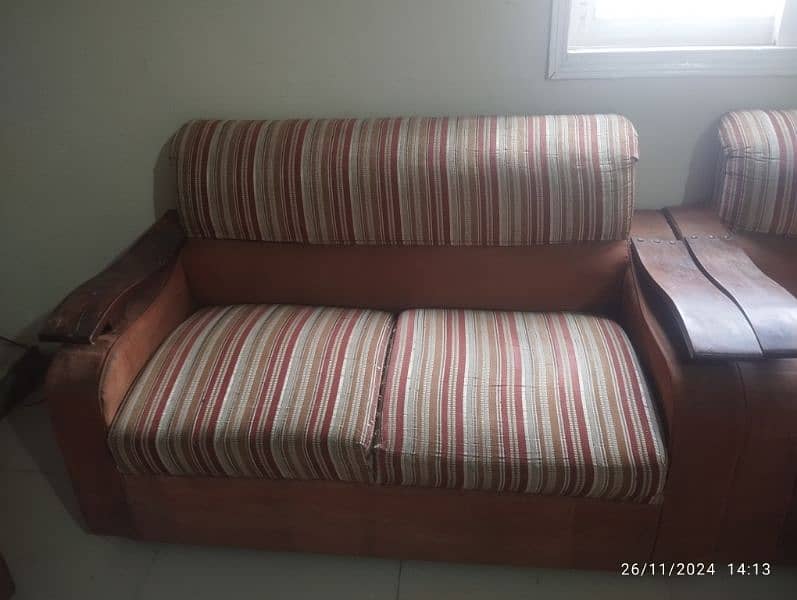 sofa set for sale urgent 1