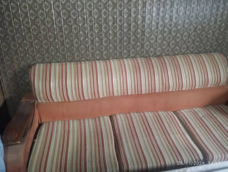 sofa set for sale urgent 2