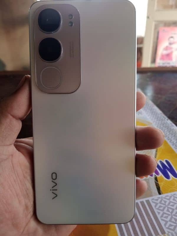 vivo y19s 6/128 Open box 1