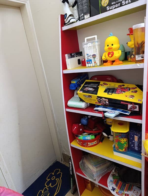 kids furniture in very good condition 3