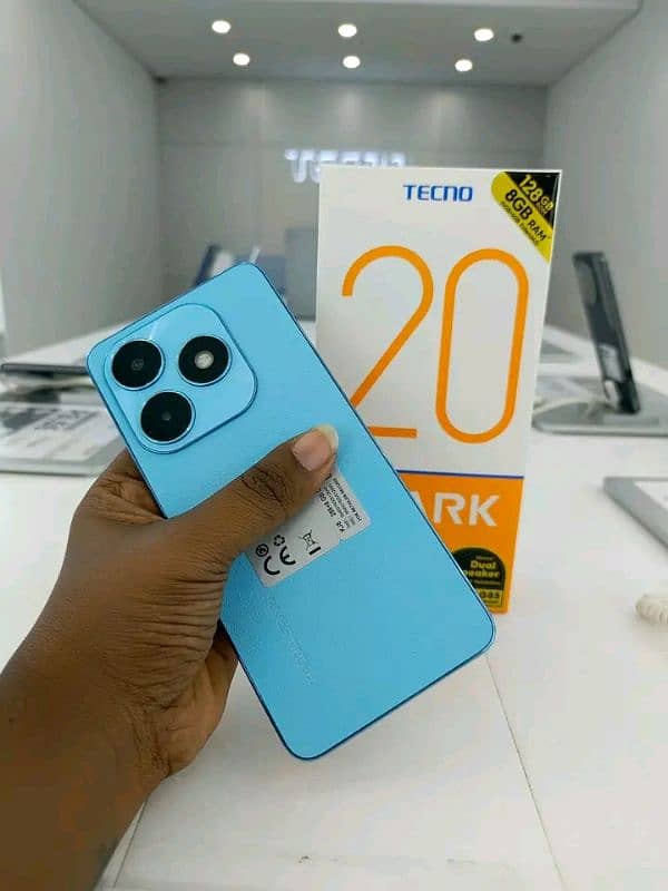 techno spark 20 8+8/256 gb 2 month used 0