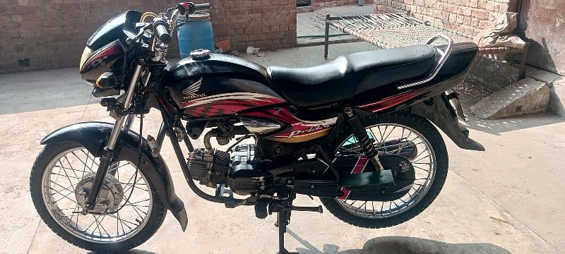 Honda pridor CD 100 1