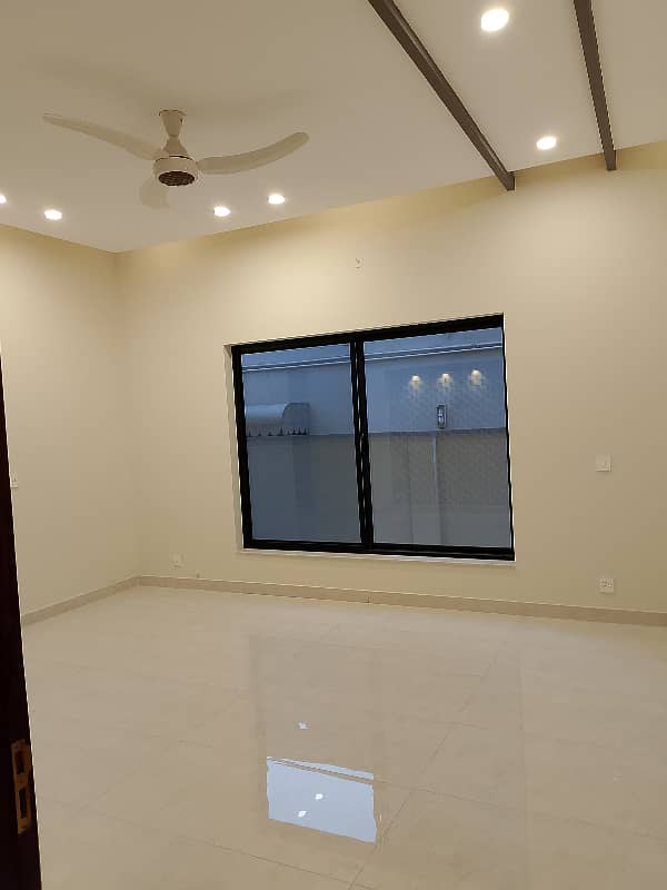 Kanal Luxury Ground Portion Available For Rent 17