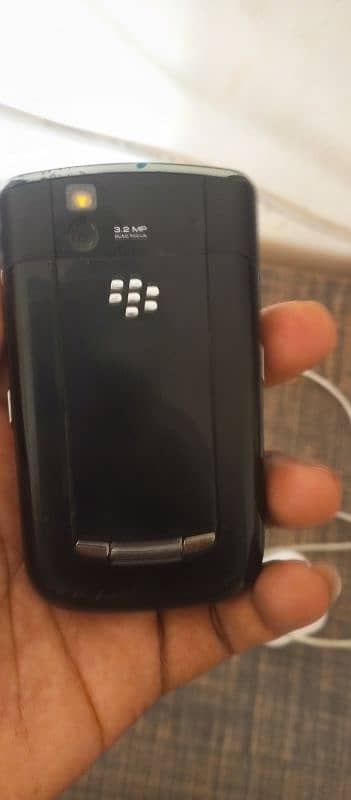 BlackBerry  Tour 9630 0