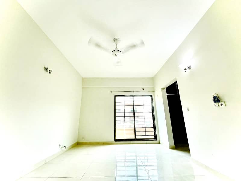 10 Marla New Apartment In Askari 10 For Rent Other Options Available 9