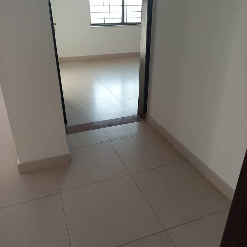 10 Marla Apartment 4 Floor For Rent 110k Rent And Ground Floor For Rent 120k Rent 16