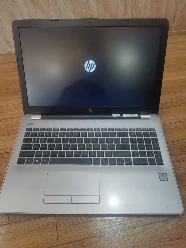 HP Core i5 7th Generation 8/256GB SSD 2