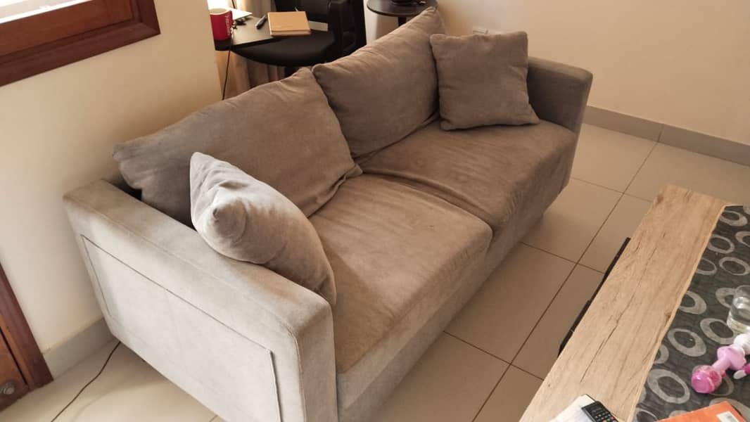 Interwood Sofa Used 0