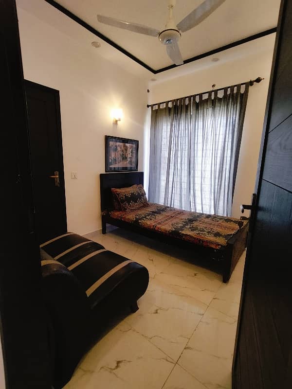 10 Marla House In Cantt Of DHA Is Available For Rent Fully Furnished 18