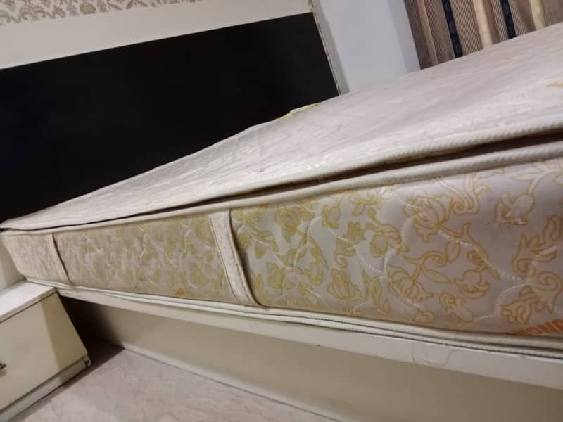 Spring Mattress like a new Mattress and Diamond  brand 1