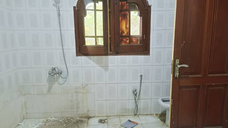 2 Kanal Upper Portion Lower Locked 3 Beds Attach Bath Room TV Lounge Available For Rent In Dha Phase 2 23