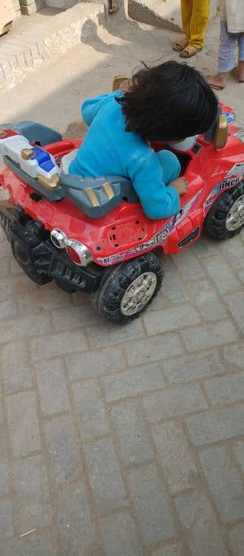 Kids Electric Car For Sale Chalu ok conditions 3