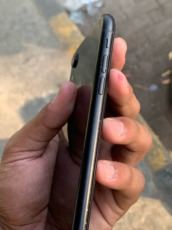 IPhone XR 64GB NON PTA (JV) 6