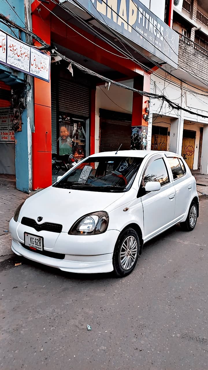 Toyota Vitz 2001 1.0 0