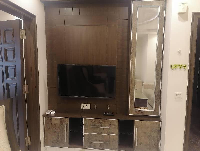 1 BAD FULL FURNISHED APARTMENT FOR RENT IN SECTOR F BAHRIA TOWN LAHORE 2