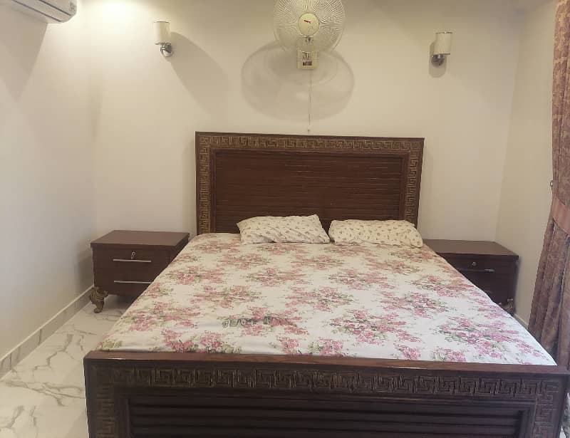 1 BAD FULL FURNISHED APARTMENT FOR RENT IN SECTOR F BAHRIA TOWN LAHORE 6