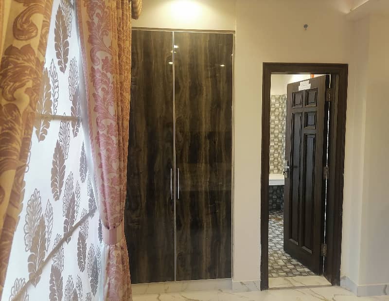 1 BAD FULL FURNISHED APARTMENT FOR RENT IN SECTOR F BAHRIA TOWN LAHORE 9