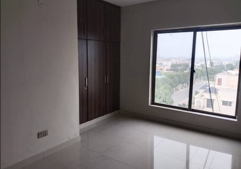 2 BAD NON FURNISHED APARTMENT FOR RENT IN SECTOR D BAHRIA TOWN 8