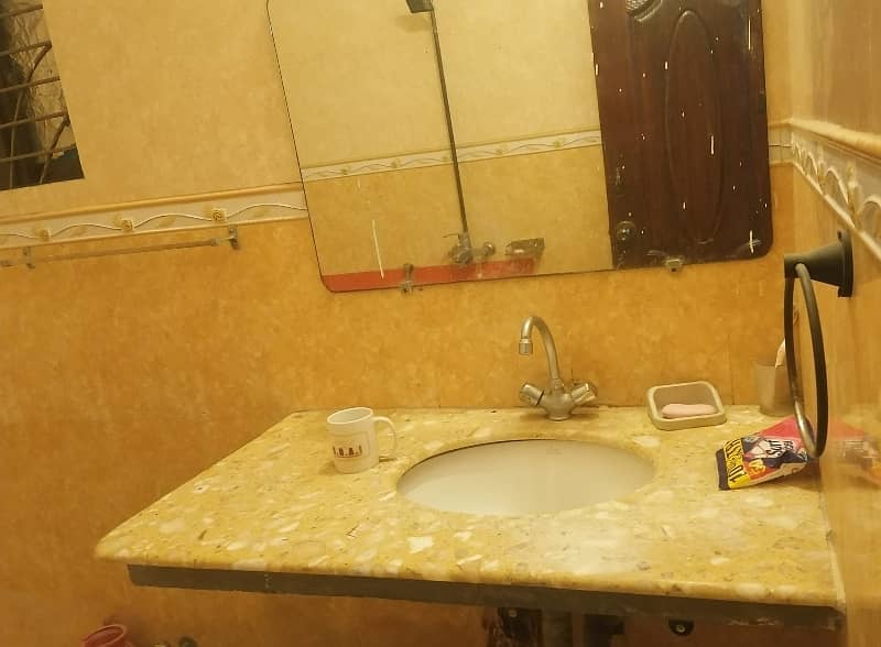 1 KANAL UPPER PORTION FOR RENT IN SECTOR A BABAR BLOCK BAHRIA TOWN 5