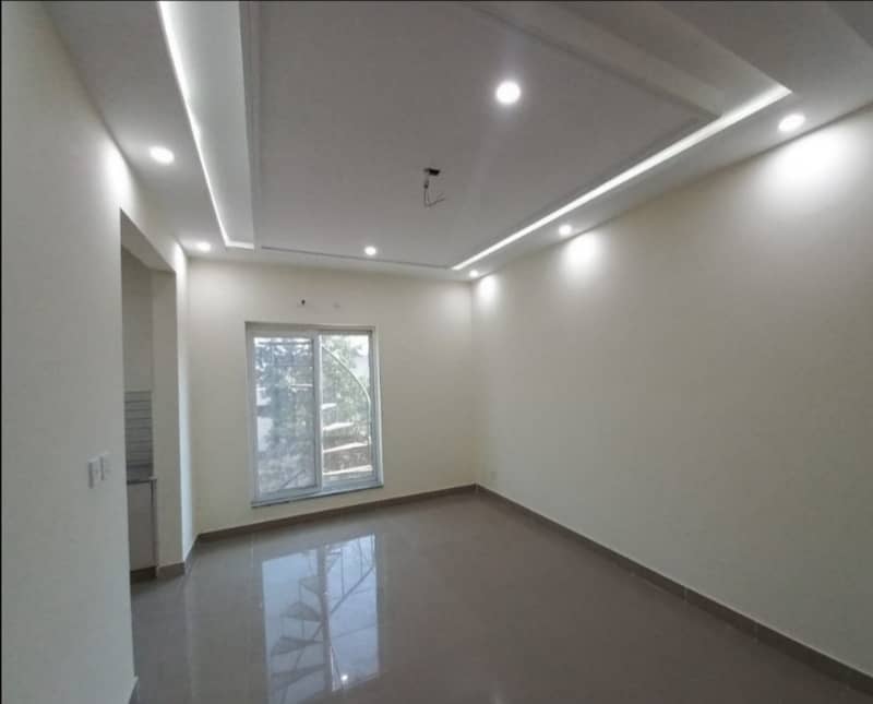 1 BAD NON FURNISHED APARTMENT FOR RENT IN SECTOR C BAHRIA TOWN 0