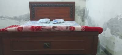 Queen Size Wooden Bed with Mattress