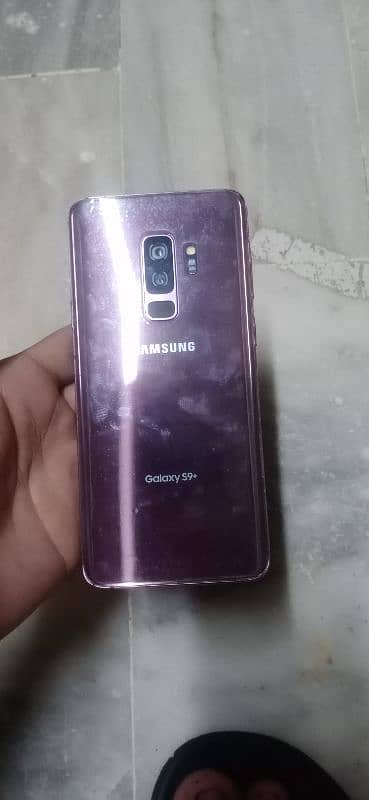 Samsung galaxy S9 Plus  6/128 8