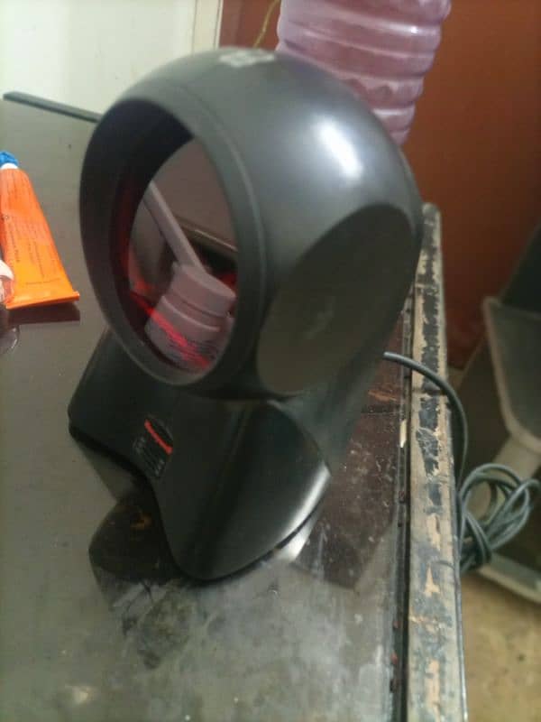 Honeywell Orbit MS7120 Omnidirectional Barcode Laser Scanner 3