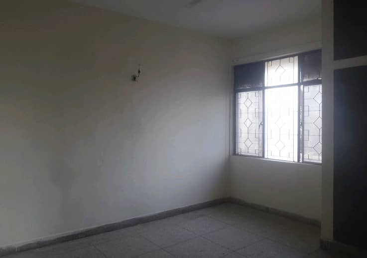 Prime Location 1100 Square Feet Flat In G-10 Of Islamabad Is Available For rent 0