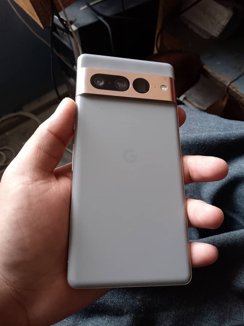 Google pixel 7 pro complete box 0