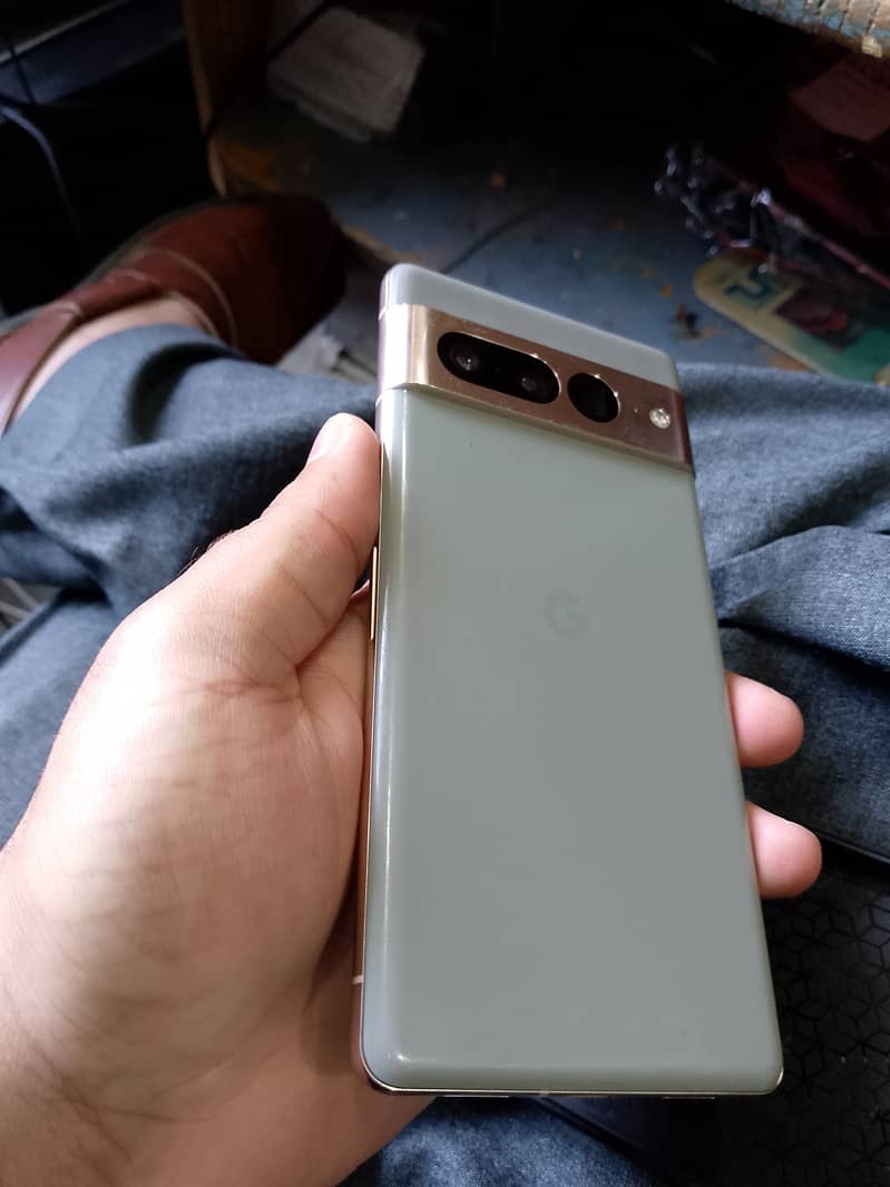 Google pixel 7 pro complete box 4