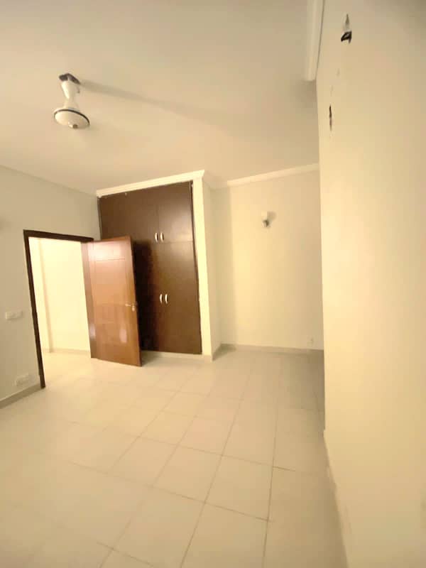 Precinct 11B Villa For Rent 1