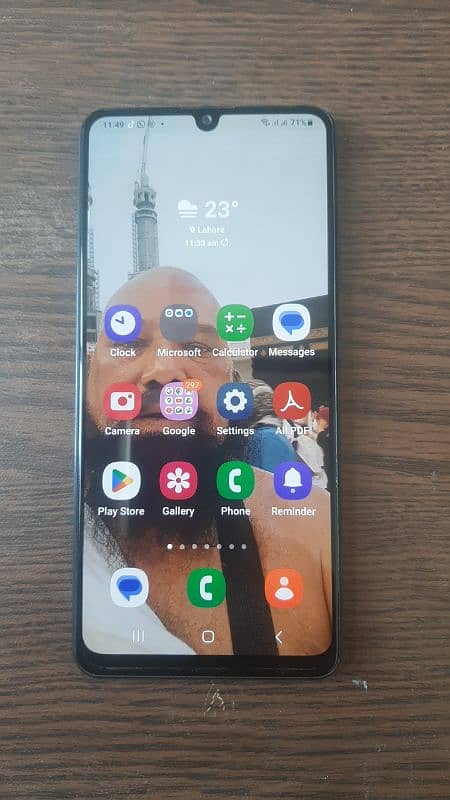 SAMSUNG A32  6 GB RAM 128GB ROM OUT CLASS Condition 10/10 1