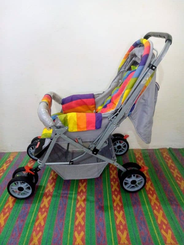 Beautiful Baby Pram O3358O8816O Call/Whatsap. Brand New. Foldable 6