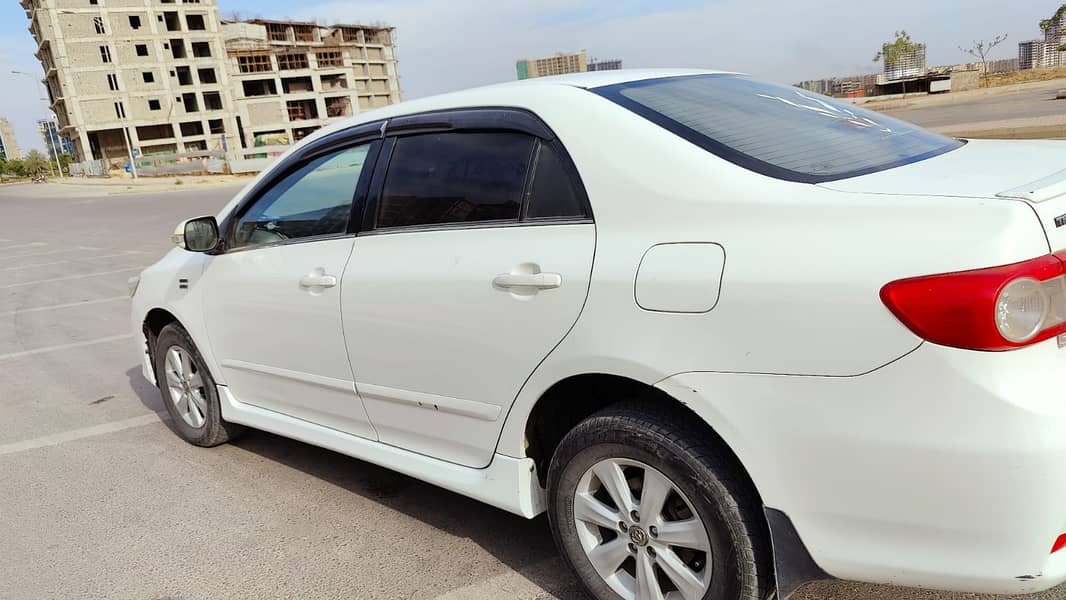 Toyota Corolla Altis TRD sportrio 12