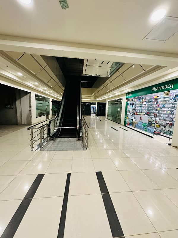 Premium Ground Floor Shop For Rent-200 Square Feet 4