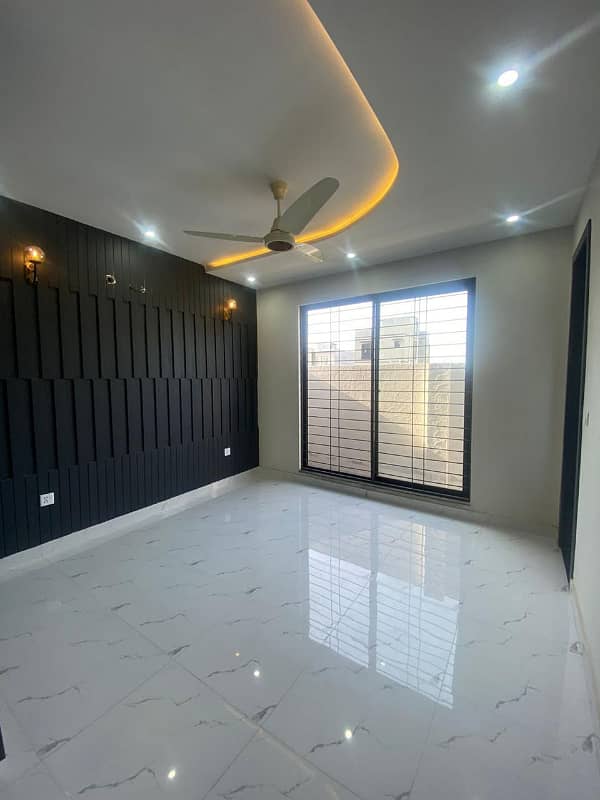 5 MARLA BRAND NEW IDEAL LOCATION HOUSE FOR SALE IN DHA 11 RAHBAR PHASE 2 EXTENSION BLOCK N 12