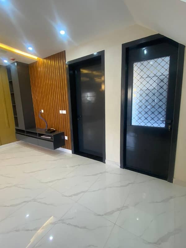 5 MARLA BRAND NEW IDEAL LOCATION HOUSE FOR SALE IN DHA 11 RAHBAR PHASE 2 EXTENSION BLOCK N 34