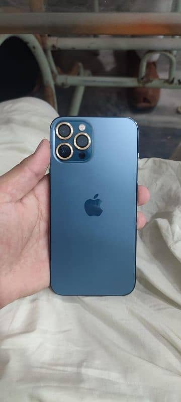 iPhone 12 pro max jv 256gb 10/10 condition 3