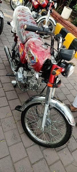 brand new bike with number plate 1