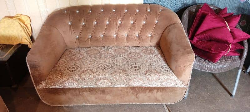 6 seat sofa best condition 1