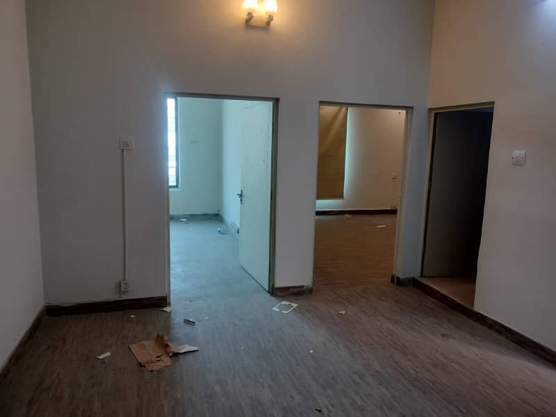 4 Marla 2nd Floor Office For Rent In DHA Phase 1,Block K, Lahore. 2