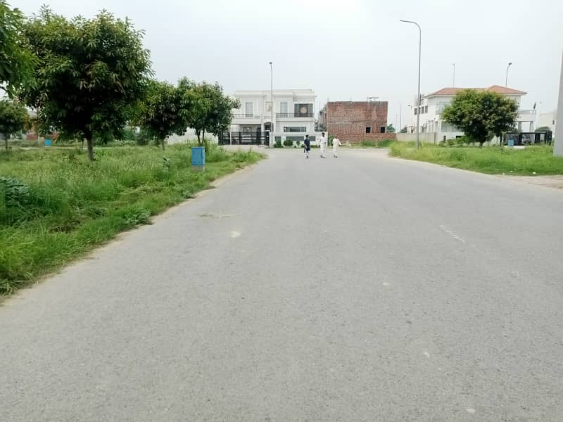 Residential Plot No. 324 For Sale 70Ft Road In Dha Lahore Phase-8 Block-S 1