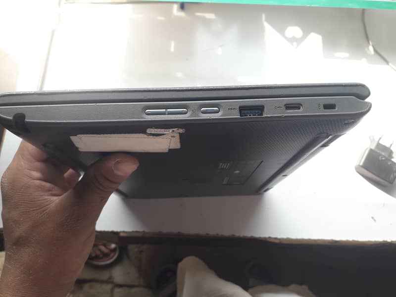 Lenovo 500e chromebook 0