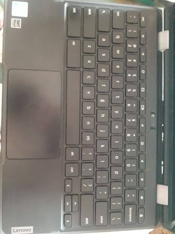 Lenovo 500e chromebook 4