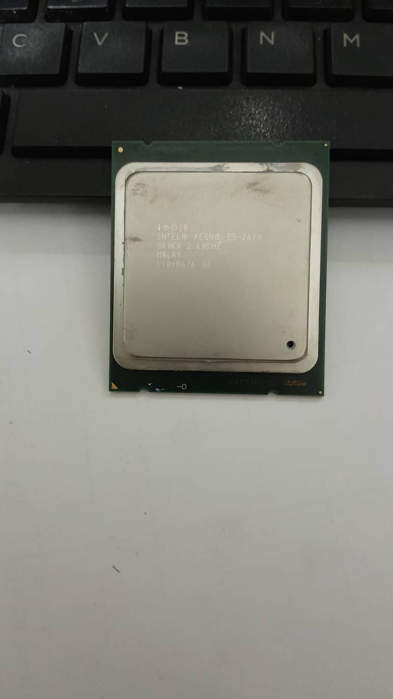 Intel xeon processor E5 2670 2.6 GHZ 0