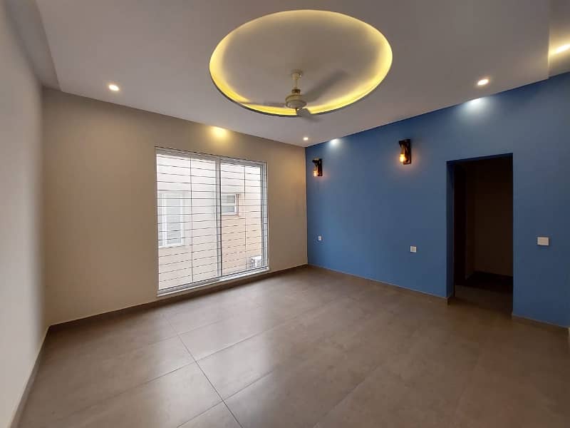 Highly-coveted 10 Marla House Is Available In Bahria Town - Sector C For rent 0