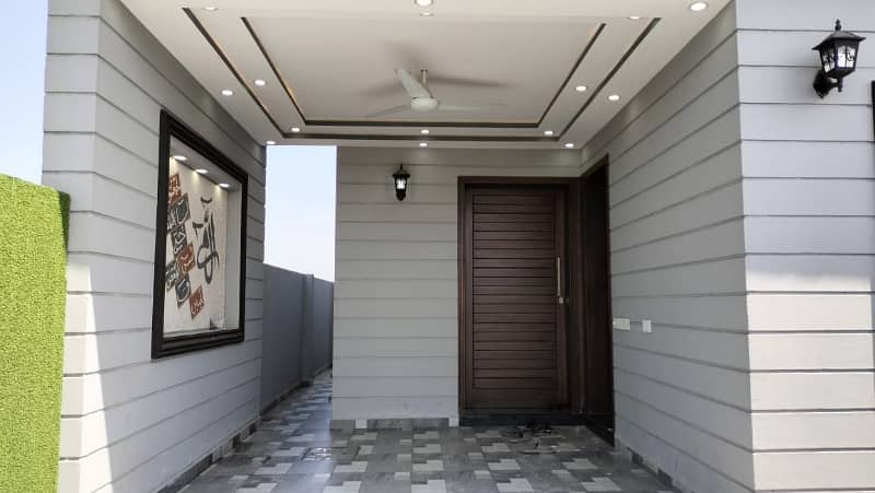 House For rent Is Readily Available In Prime Location Of Bahria Town - Sector E 4